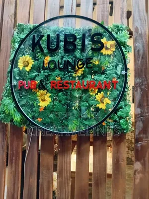 Green Lounge Signage