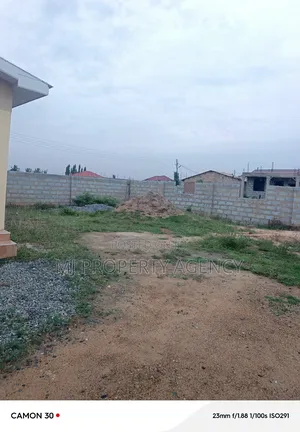 1 Plot At Community 25 Dps School