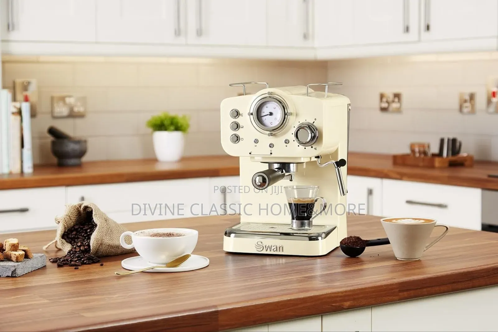 Swan Retro Espresso Coffee Machine With Milk Frother
