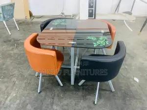 Modern Glass Coffee Table With 4 Chairs