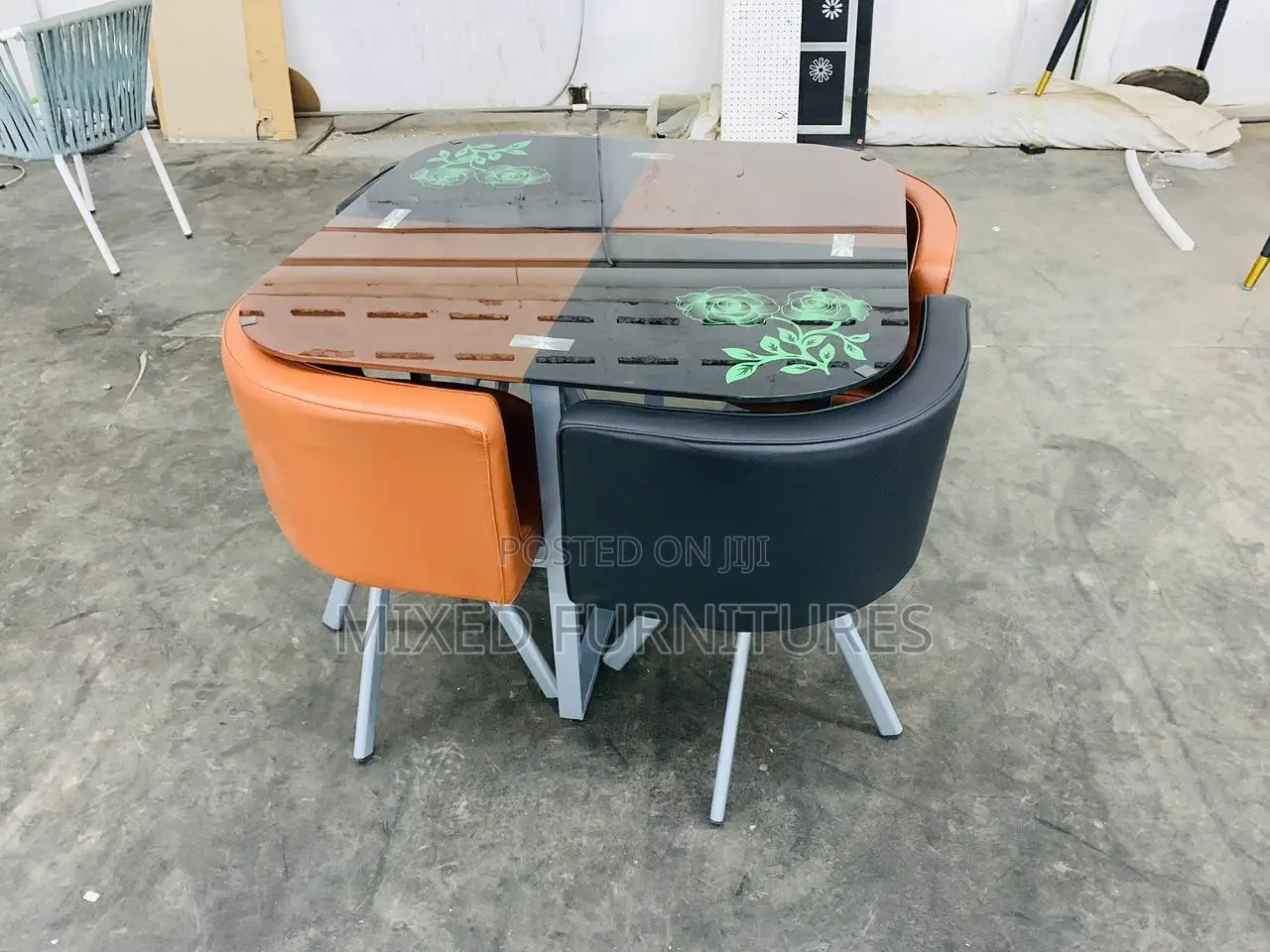 Modern Glass Coffee Table With 4 Chairs