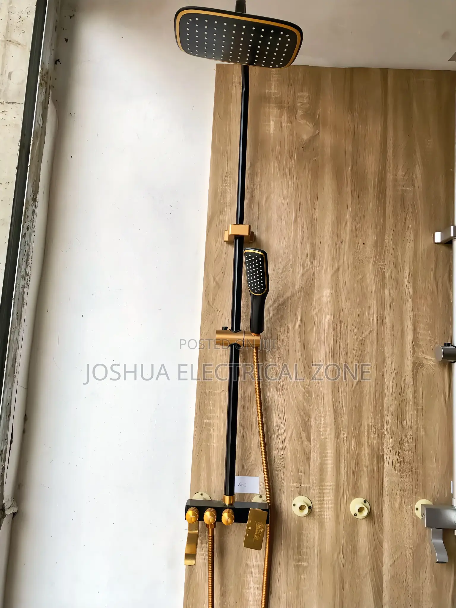 Shower Set – 4-in-1 Design Luxury Black Gold Rain