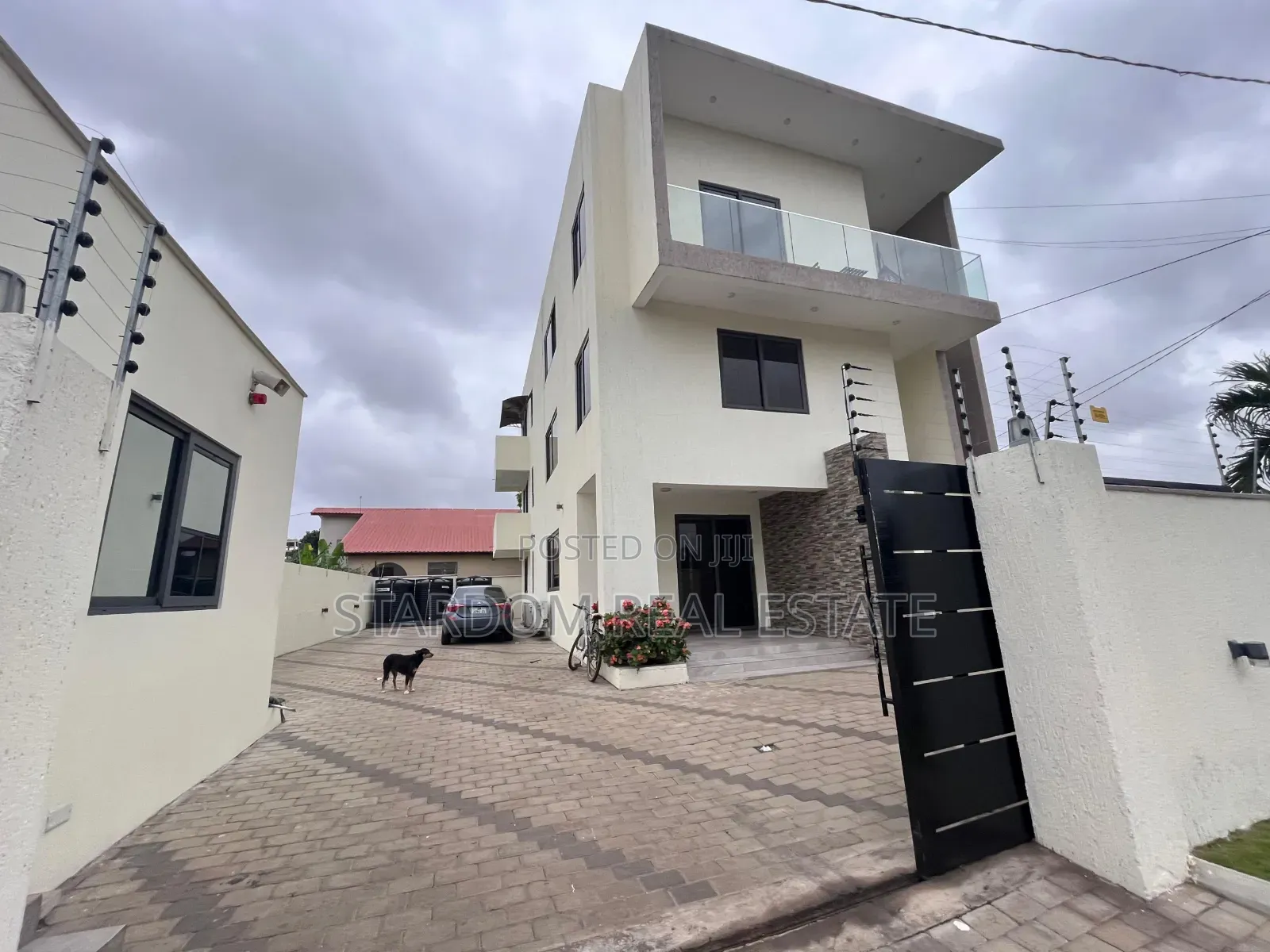 2bdrm Apartment in Adjiriganor for rent