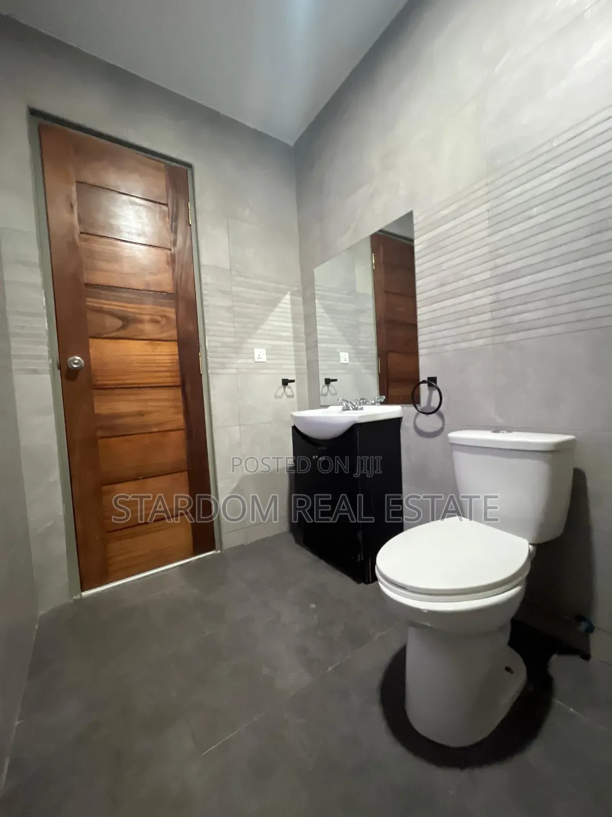 2bdrm Apartment in Adjiriganor for rent