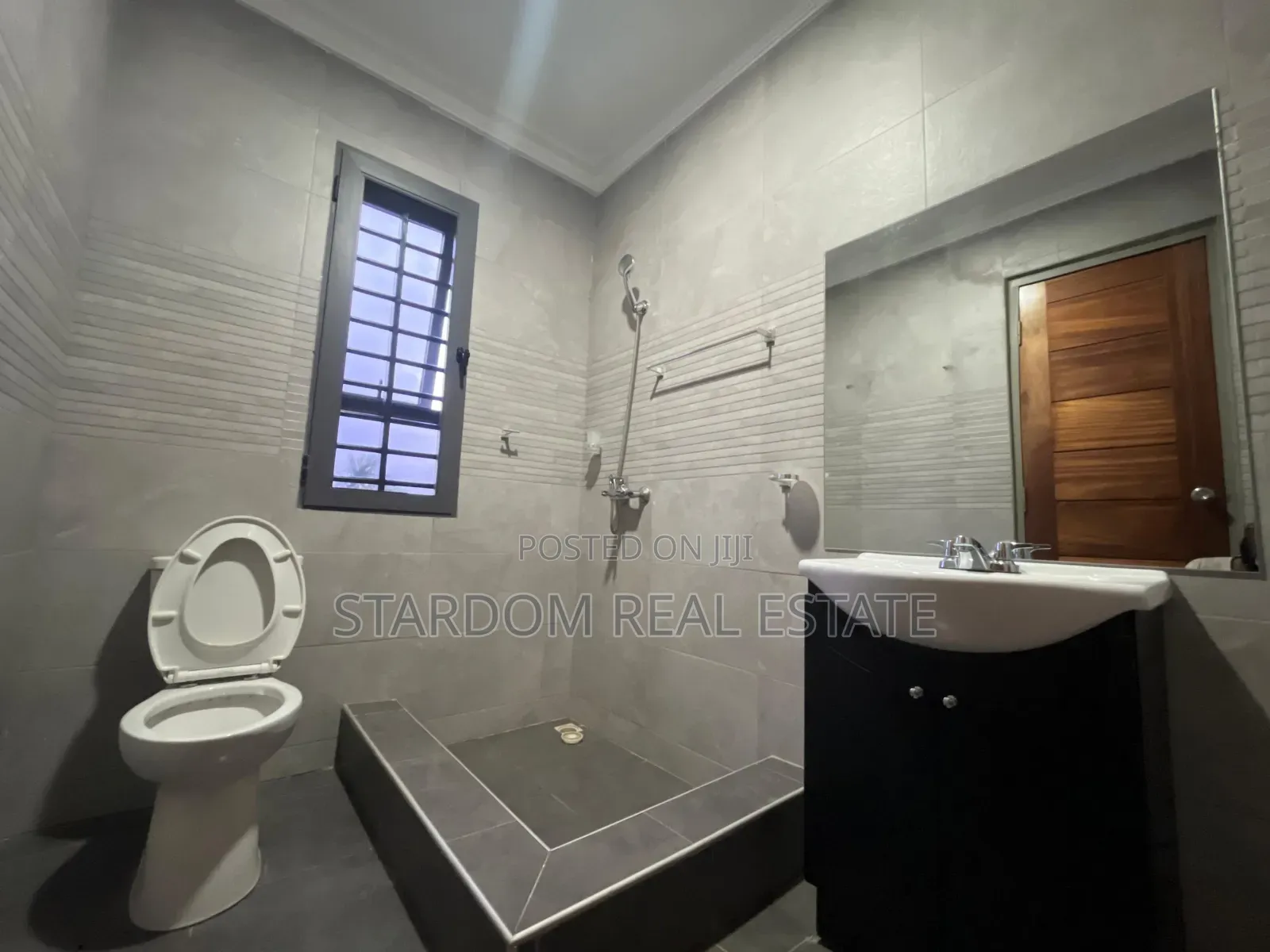 2bdrm Apartment in Adjiriganor for rent