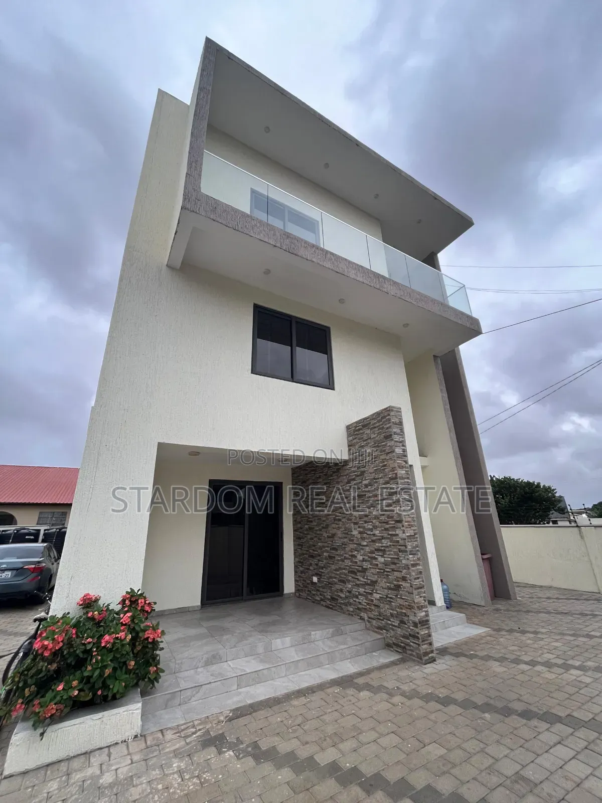 2bdrm Apartment in Adjiriganor for rent