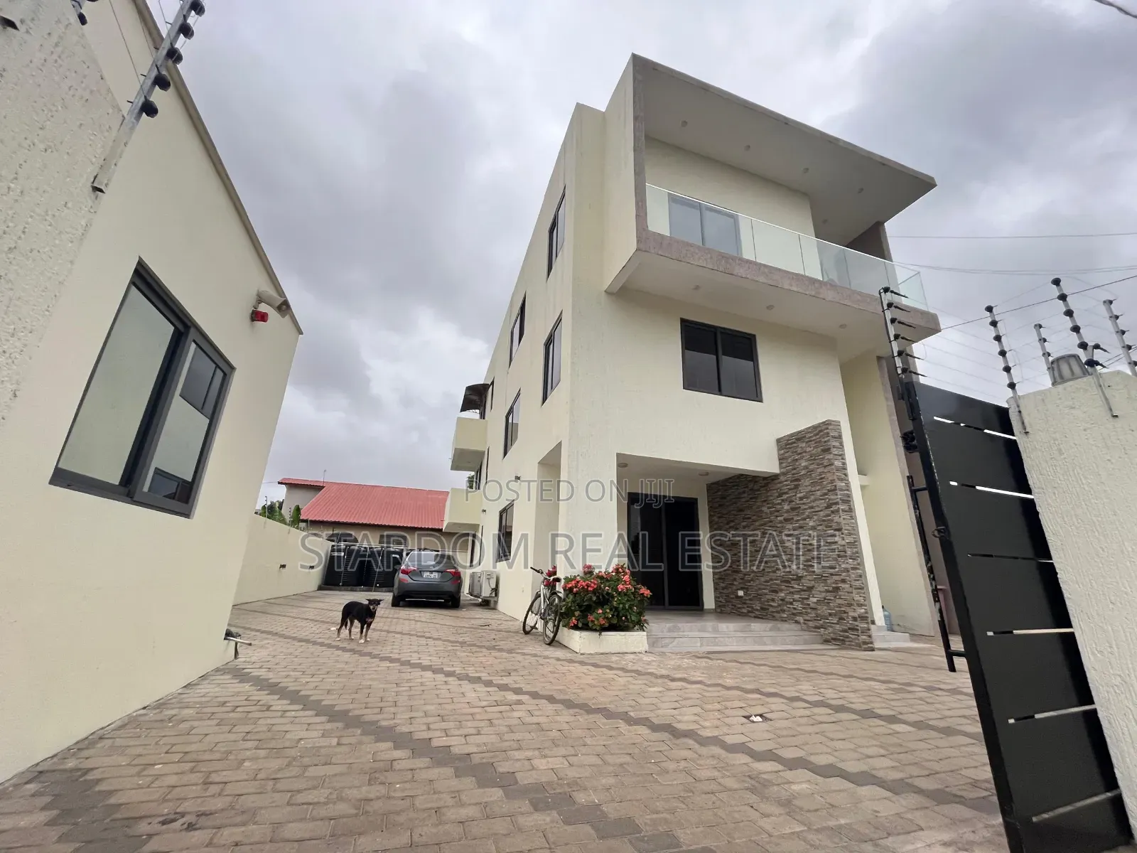 2bdrm Apartment in Adjiriganor for rent