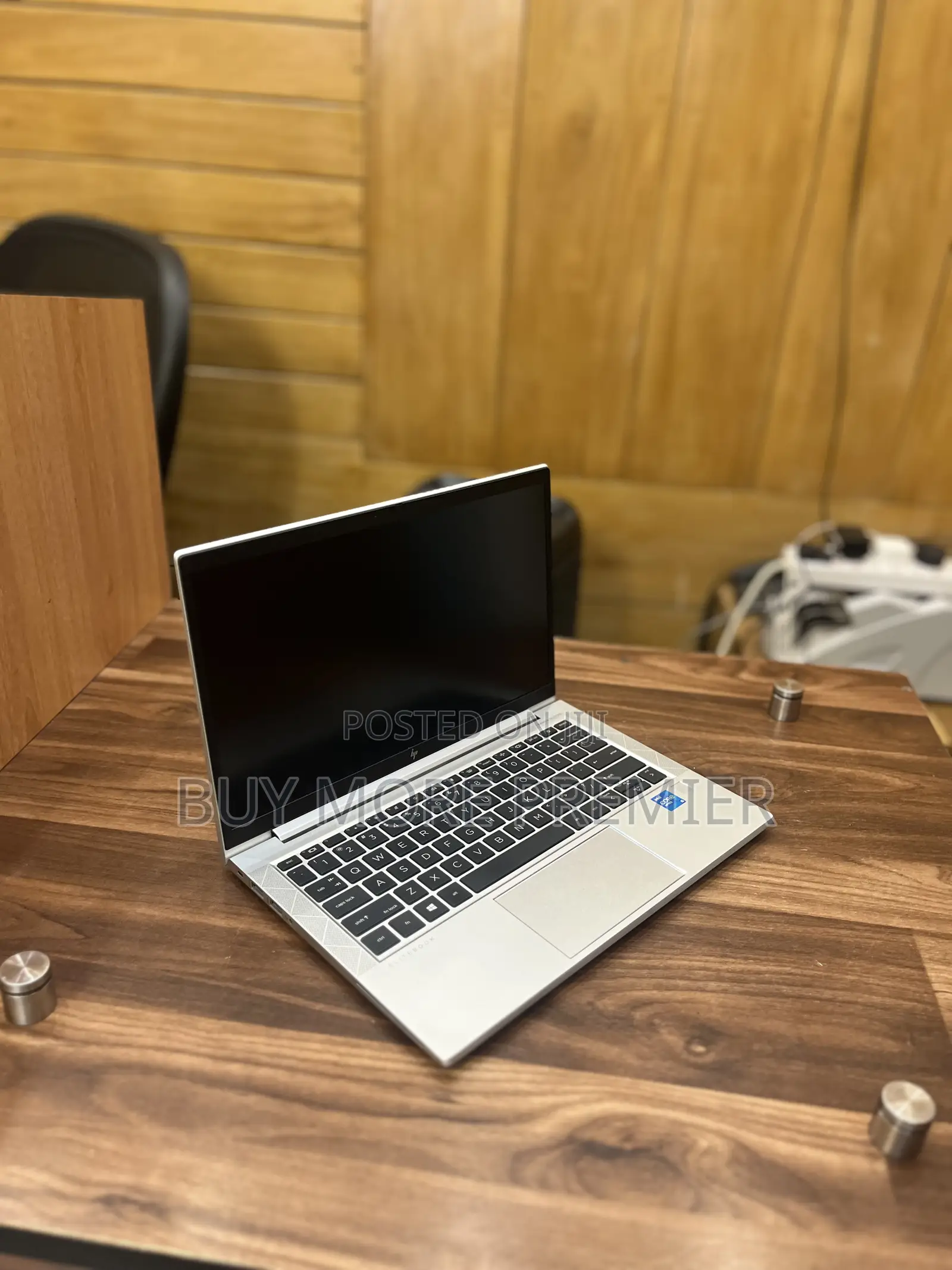 Laptop HP EliteBook 830 G8 16GB Intel Core I5 SSD 512GB
