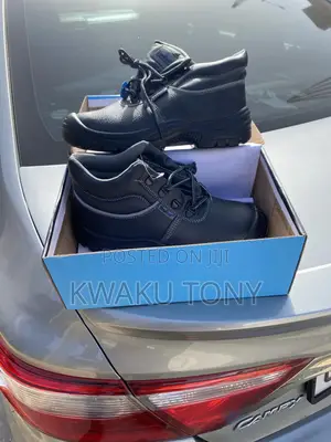 Size 43 Brand New Vaultex Quality Safety Boots
