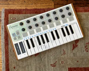 Arturia Minilab