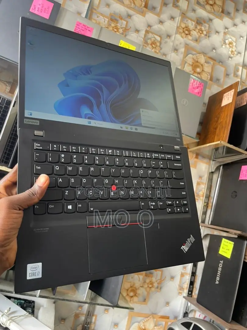Laptop Lenovo ThinkPad T14s G4 16GB Intel Core i7 SSD 256GB