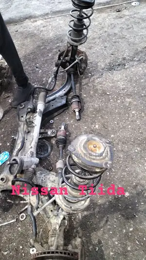 Nissan Tilda Suspension