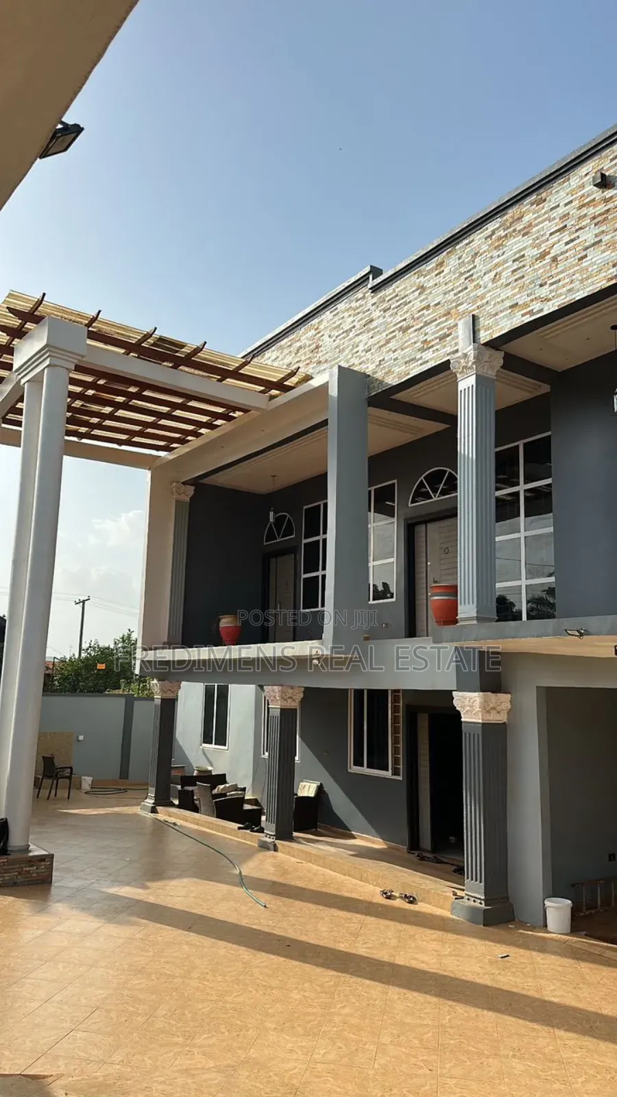 Furnished 6bdrm House in Fredimens Real, Atwima Kwanwoma for sale