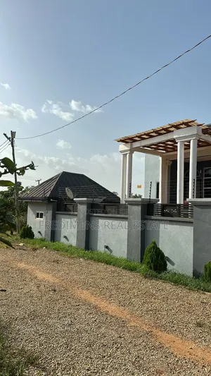 Furnished 6bdrm House in Fredimens Real, Atwima Kwanwoma for sale
