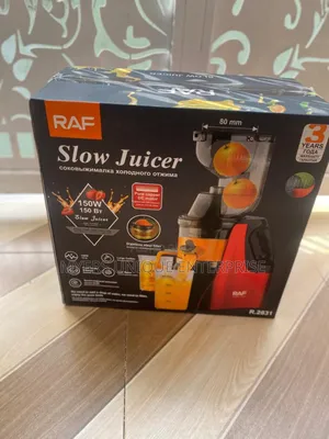 Easy to Operate Slow Juicer With Cups