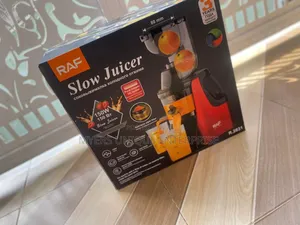 Slow Juicer That Separates Chaffs From Juice