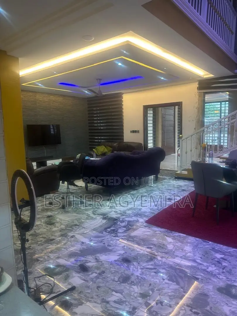 Furnished 5bdrm House in Mountain View, Old Ashomang for sale