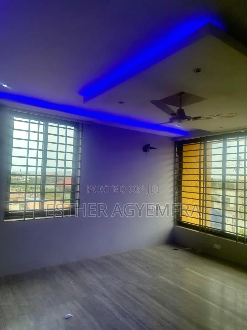 Furnished 5bdrm House in Mountain View, Old Ashomang for sale