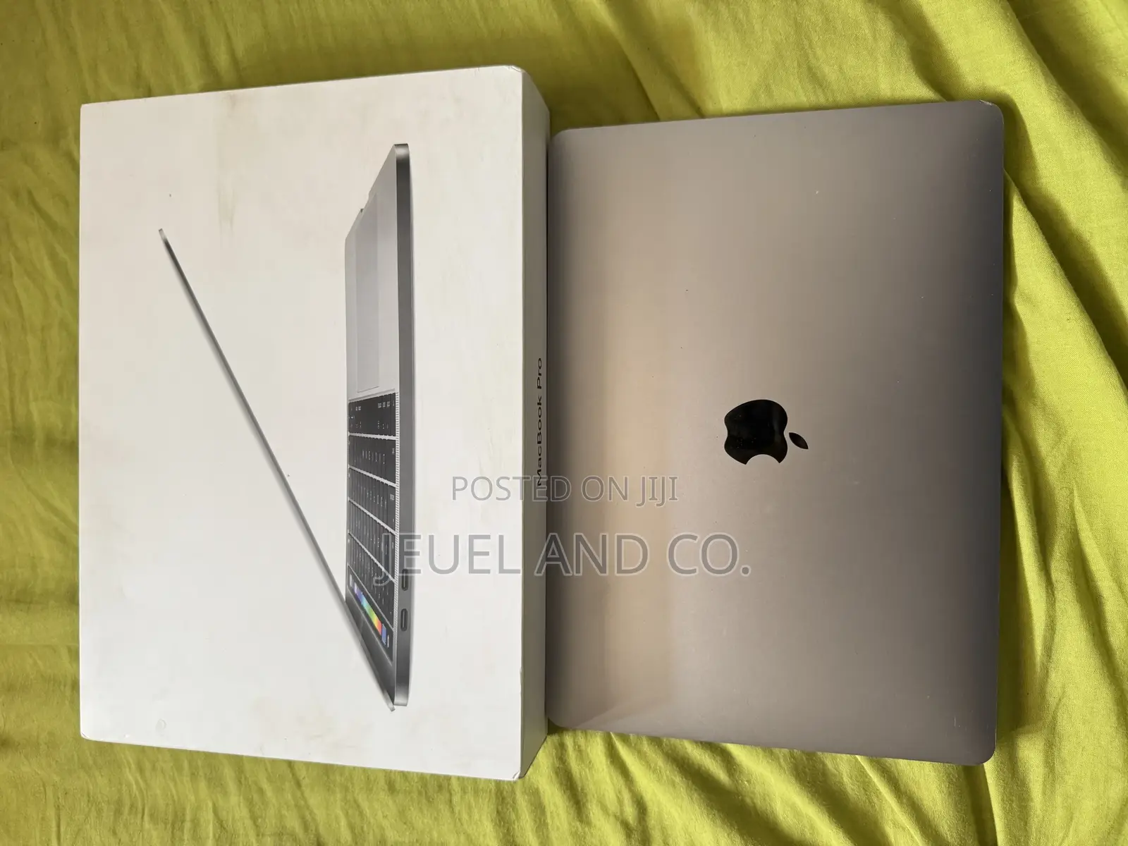 Laptop Apple MacBook Pro 2017 16GB Intel Core i5 SSD 1T