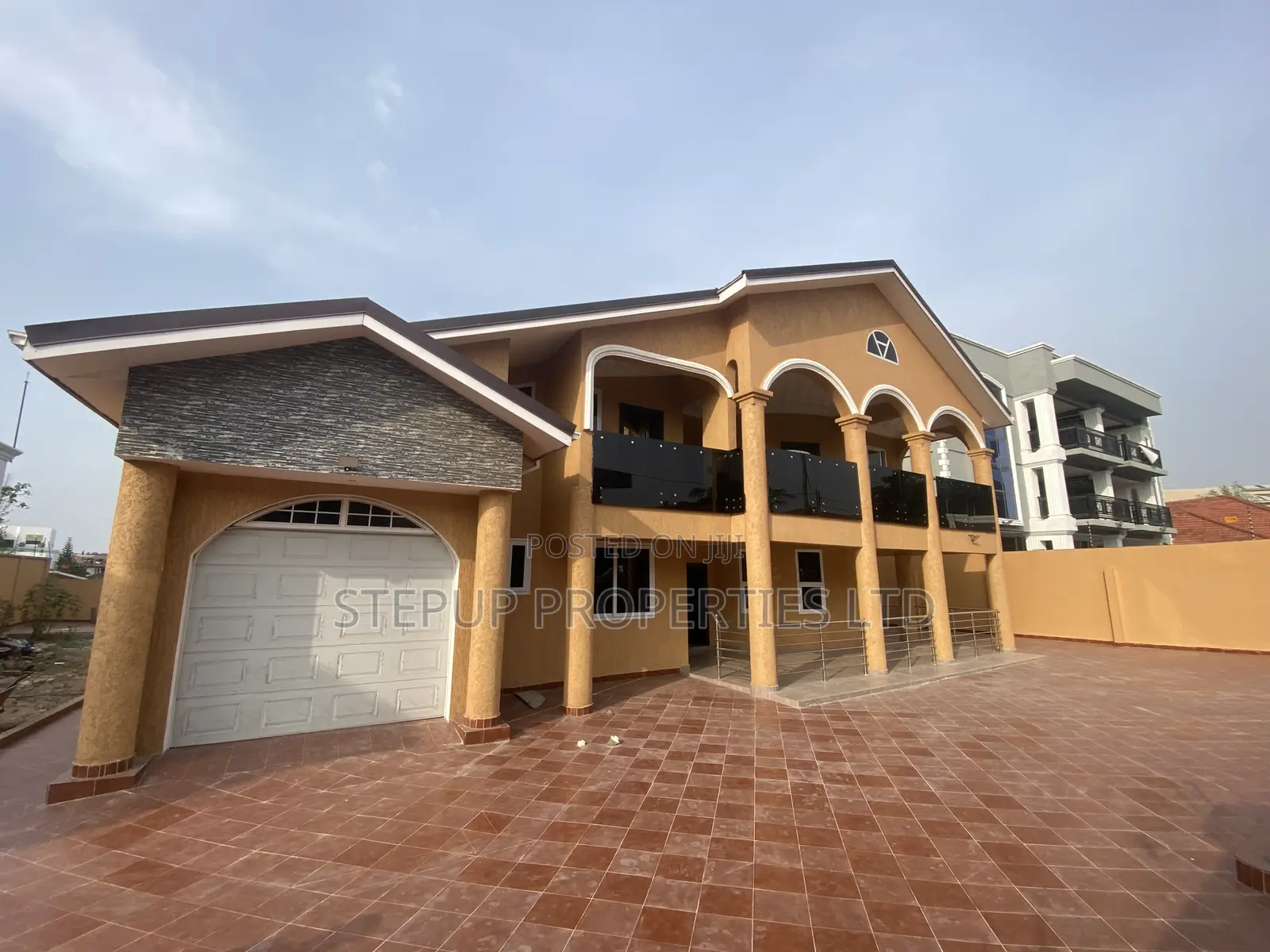 7bdrm House in Adjiringanor, Otano for rent