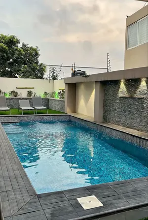 Swimming Pool Contractor