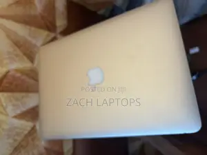 Laptop Apple MacBook 2012 8GB Intel Core I5 HDD 500GB