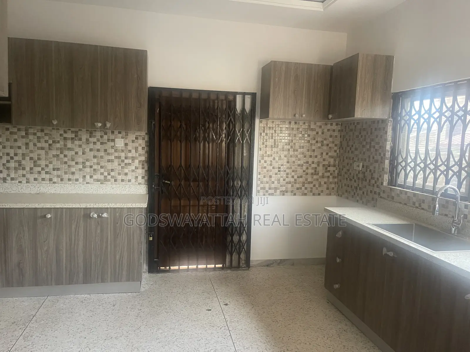 4bdrm House in East Legon, Adjiriganor for rent