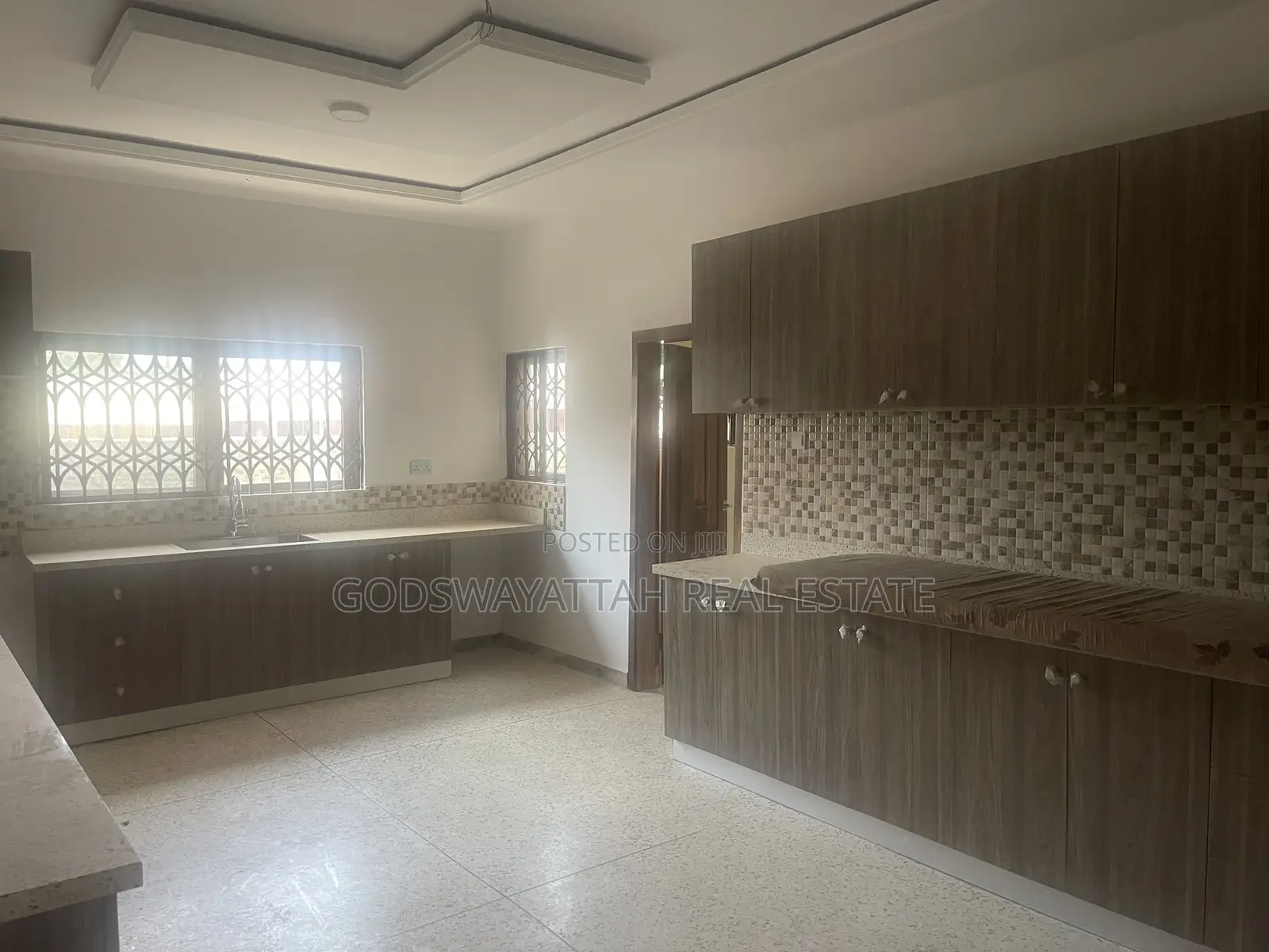 4bdrm House in East Legon, Adjiriganor for rent
