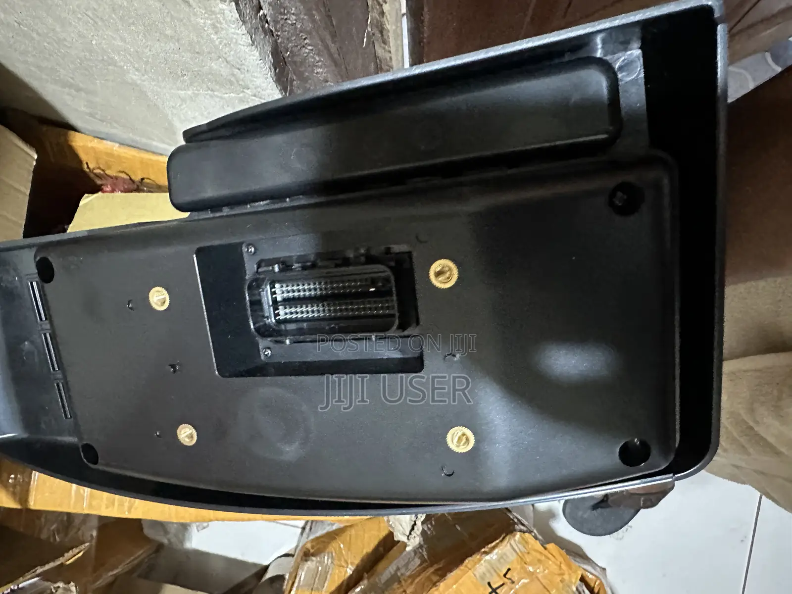 Hyundai Monitor