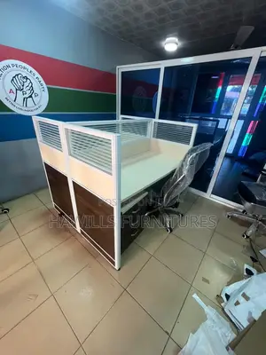 Two In One /2-1/ 2 In 1 Workstation.