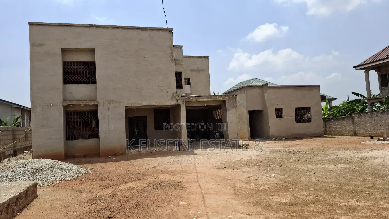 7bdrm House in K Fuseini Estate, Kumasi Metropolitan for sale