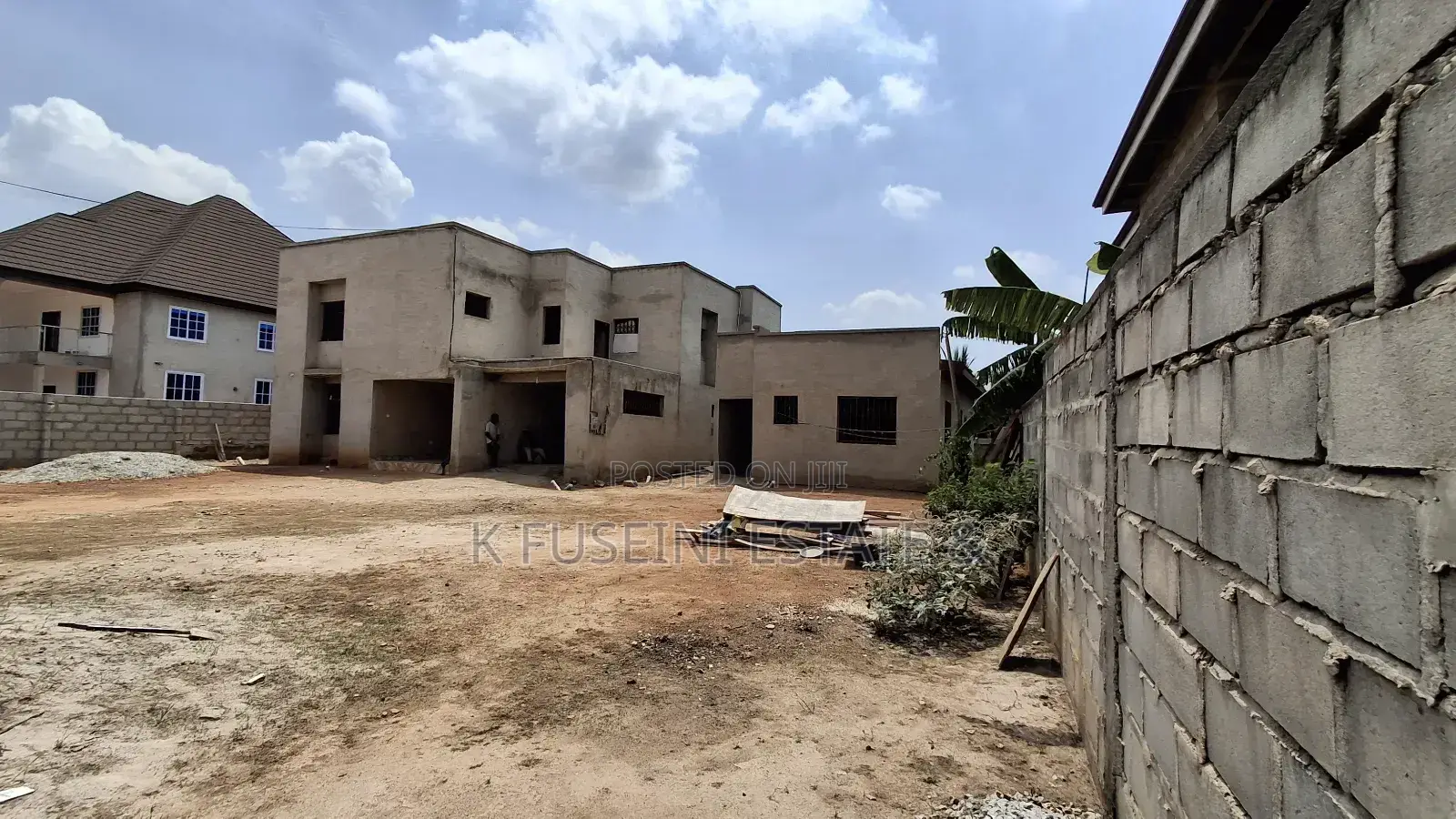 7bdrm House in K Fuseini Estate, Kumasi Metropolitan for sale