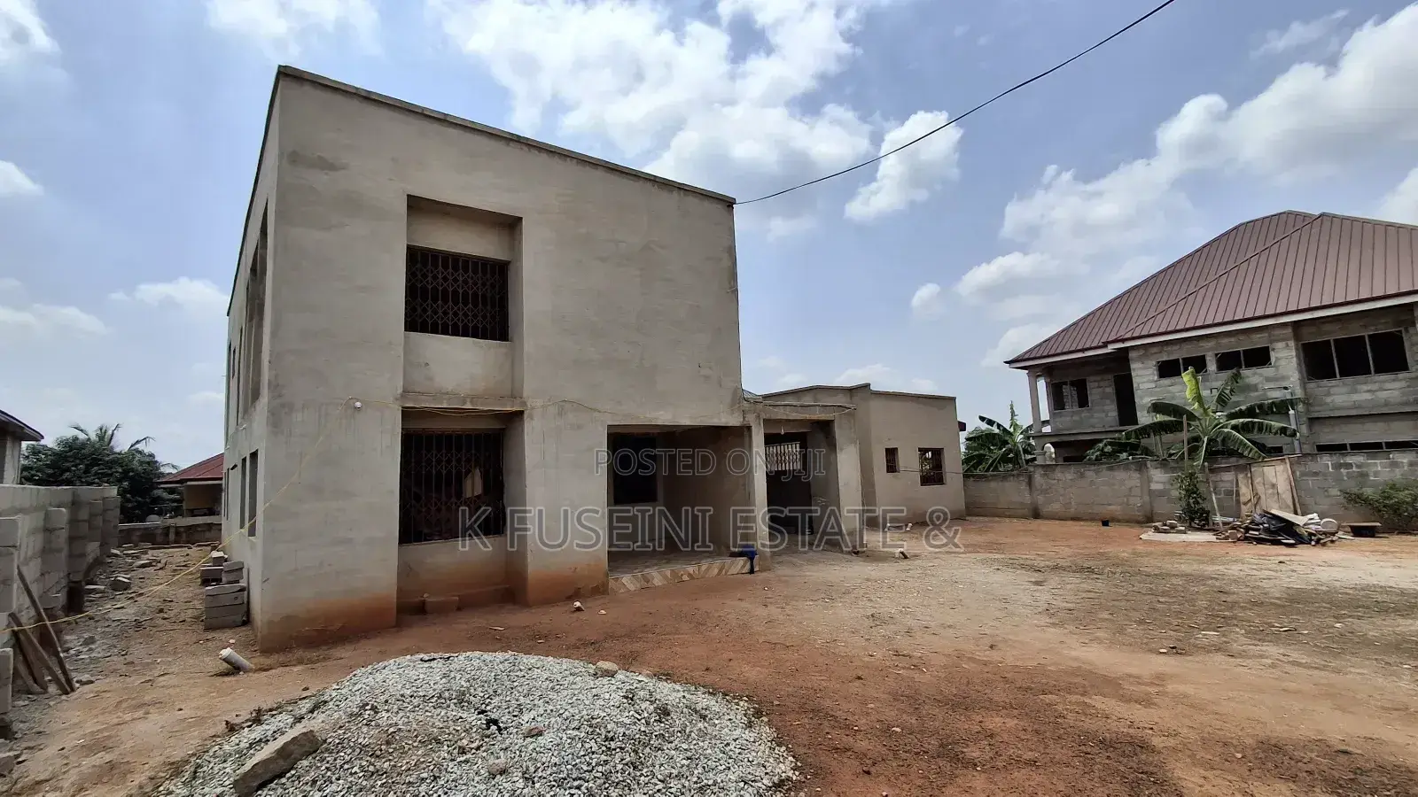 7bdrm House in K Fuseini Estate, Kumasi Metropolitan for sale