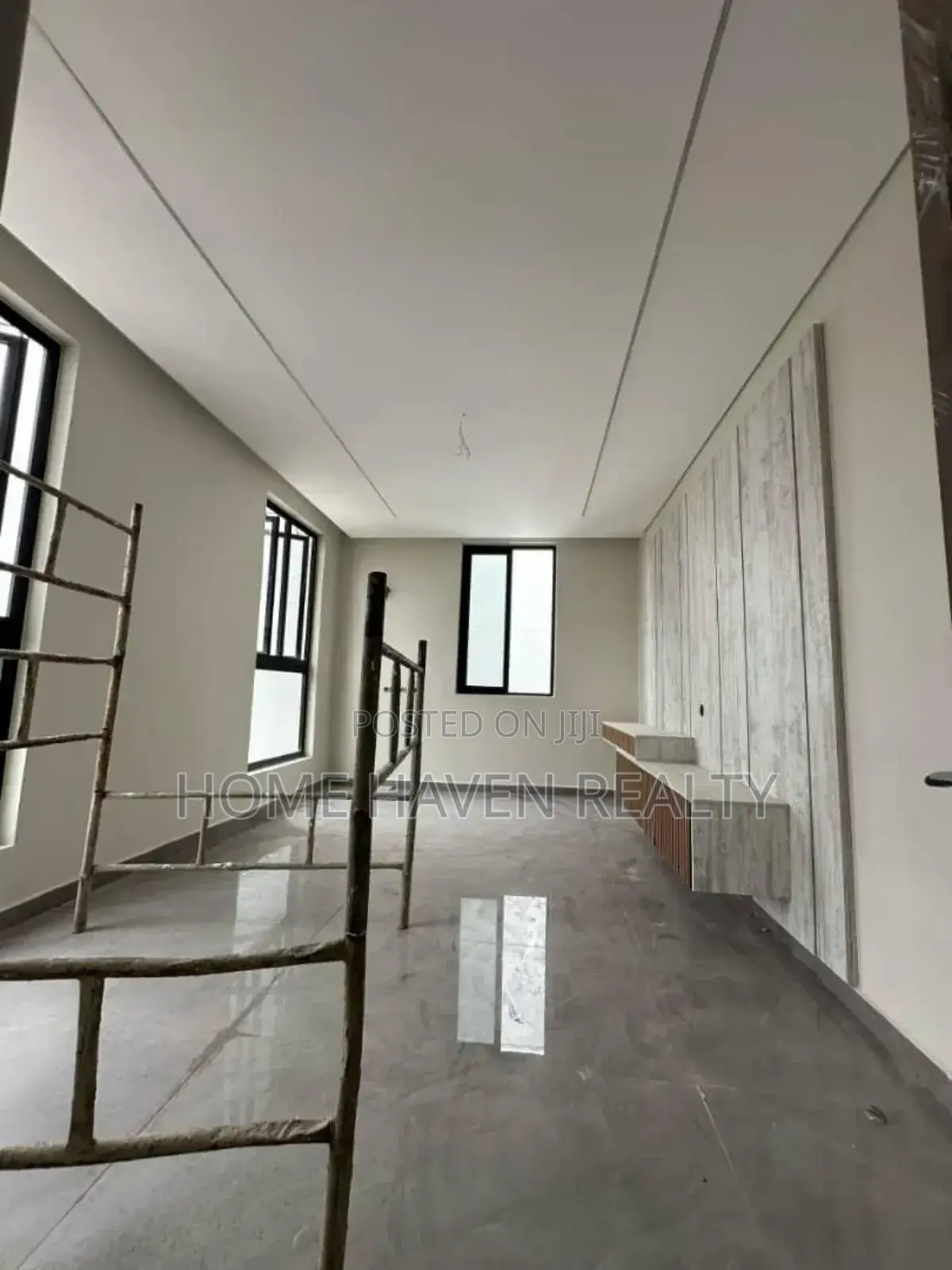 4bdrm House in East Airport, Tseaddo for sale