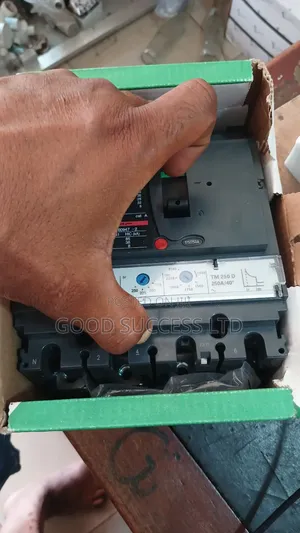 250a McCb Breaker