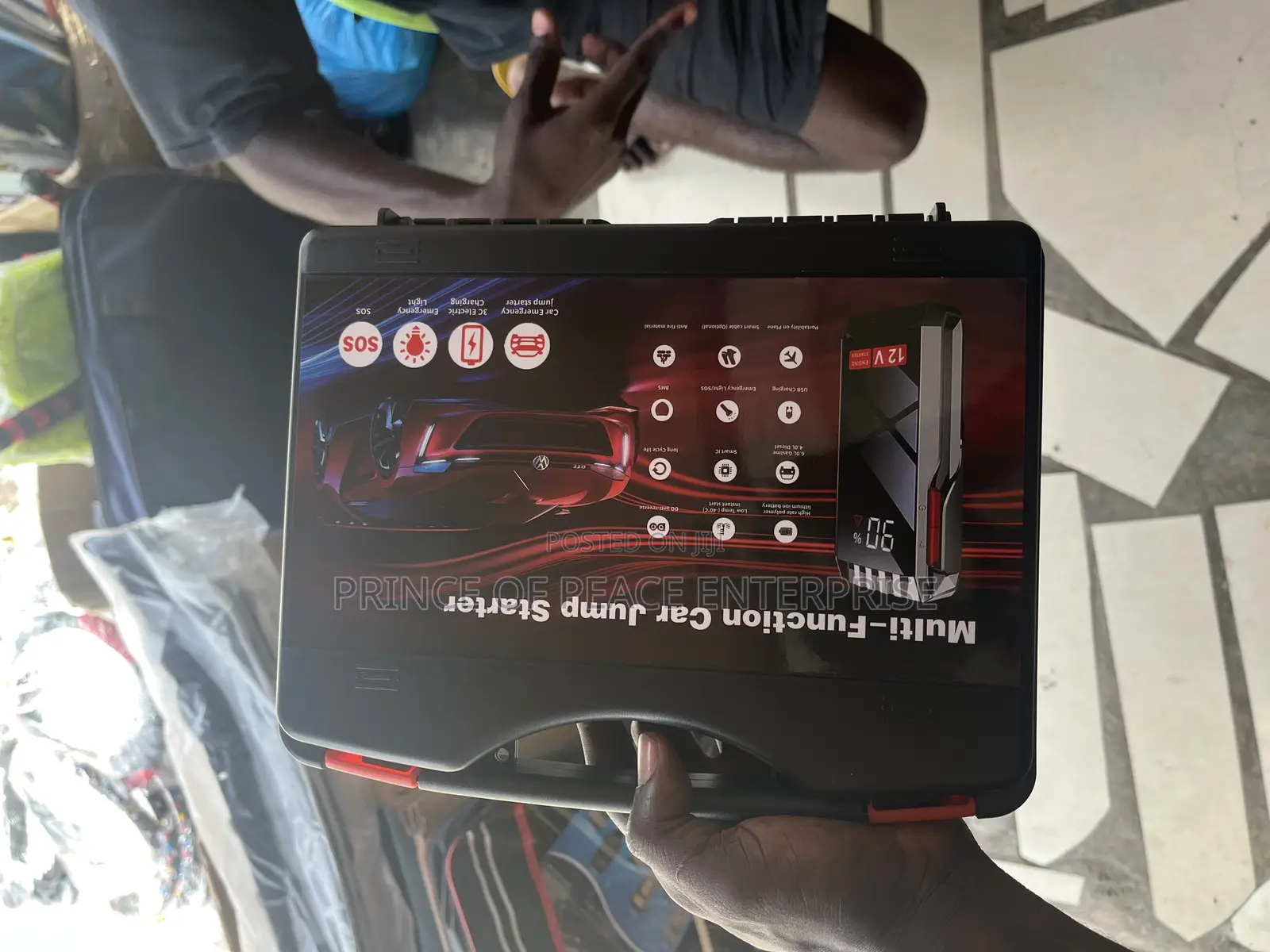 Battery Jump Starter / Power Bank or Engine Starter 12 Volts