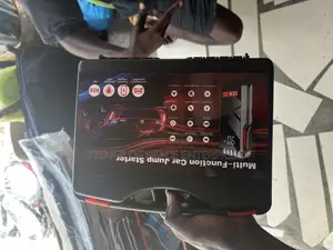 Battery Jump Starter / Power Bank or Engine Starter 12 Volts