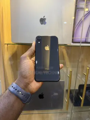 New Apple iPhone XR 64 GB Black