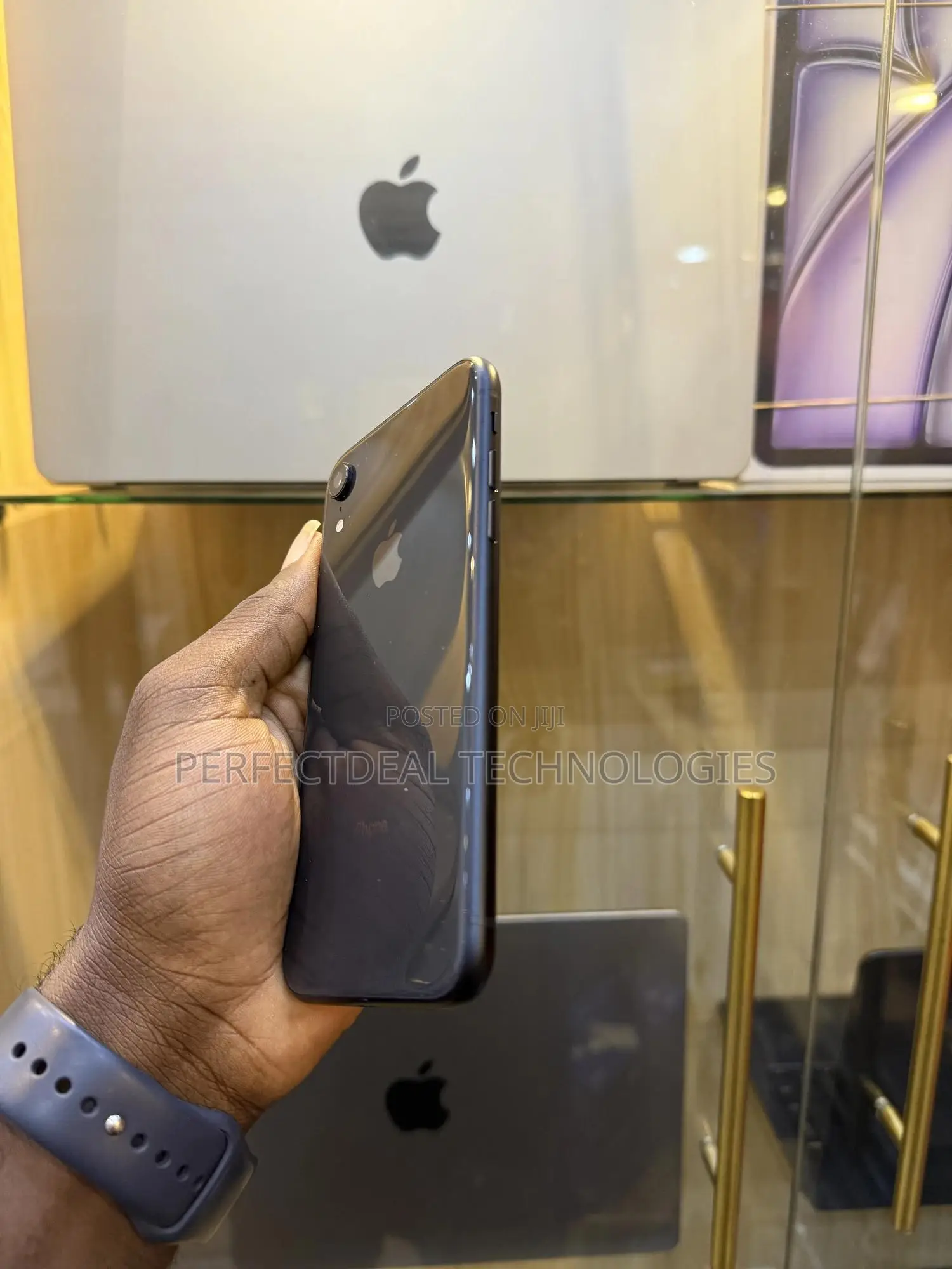 New Apple iPhone XR 64 GB Black