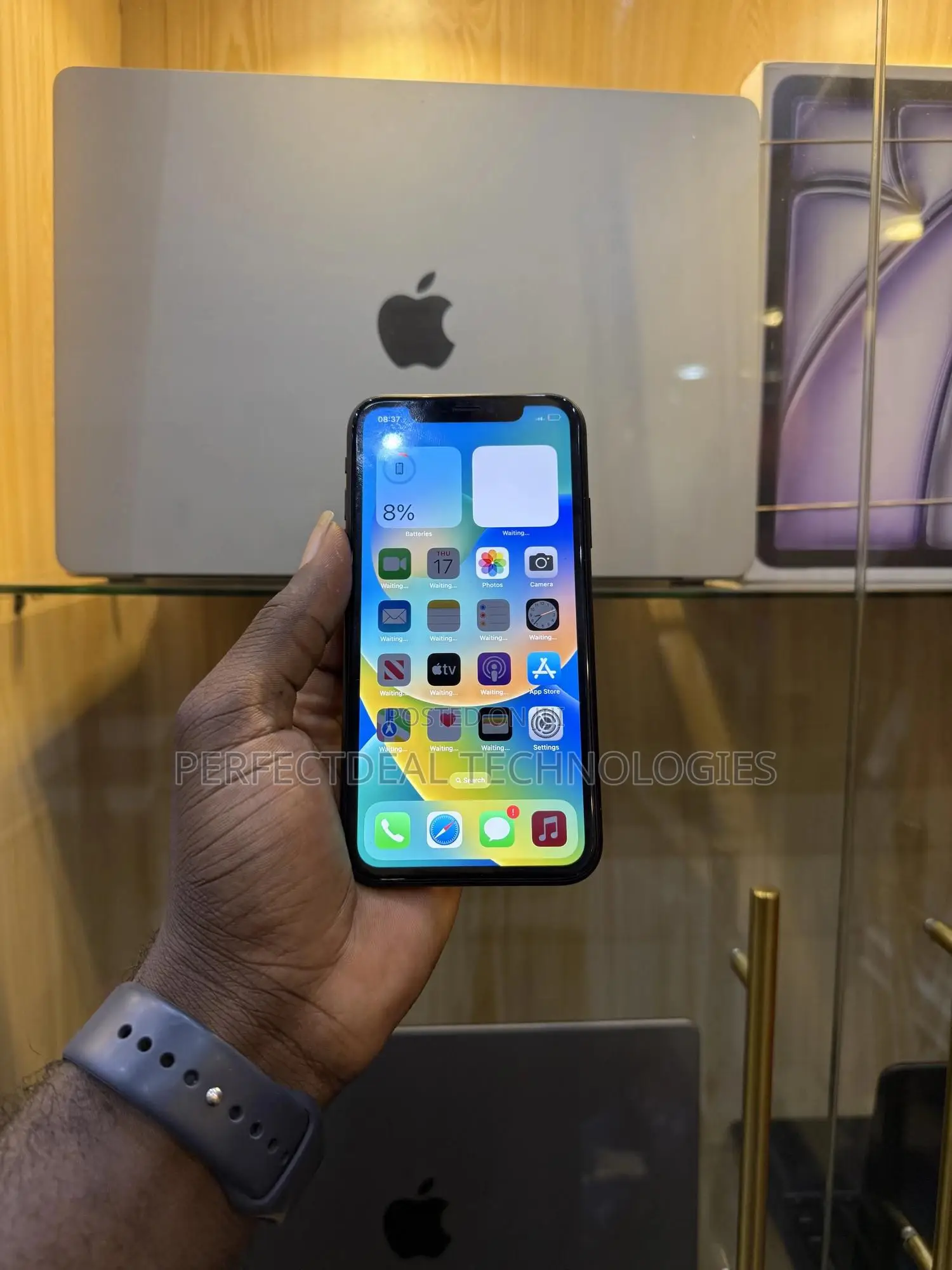 New Apple iPhone XR 64 GB Black