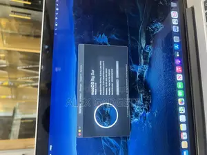 Laptop Apple MacBook Pro 16GB Intel Core I7 SSD 256GB