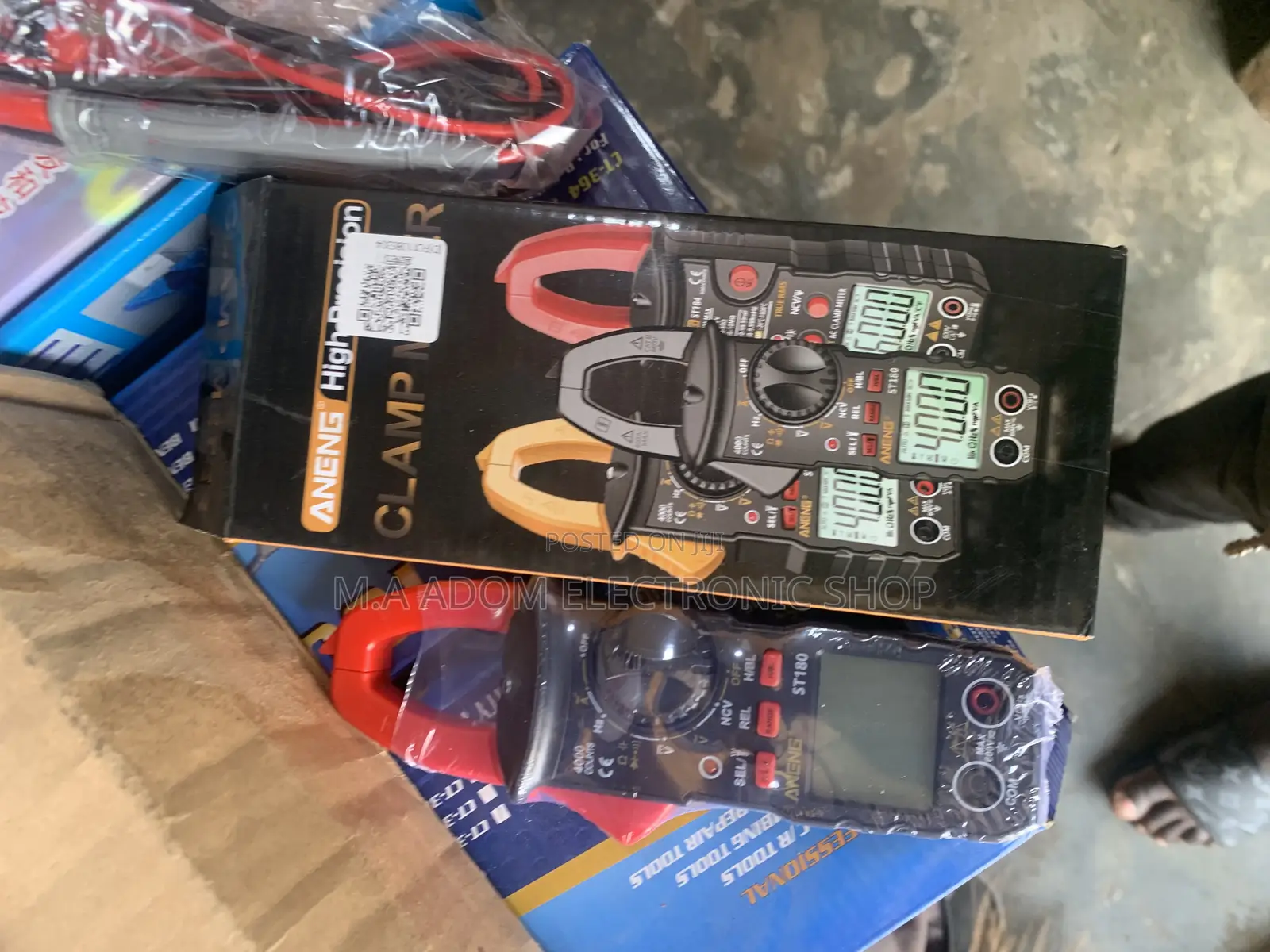 High Precision Clamp Meter