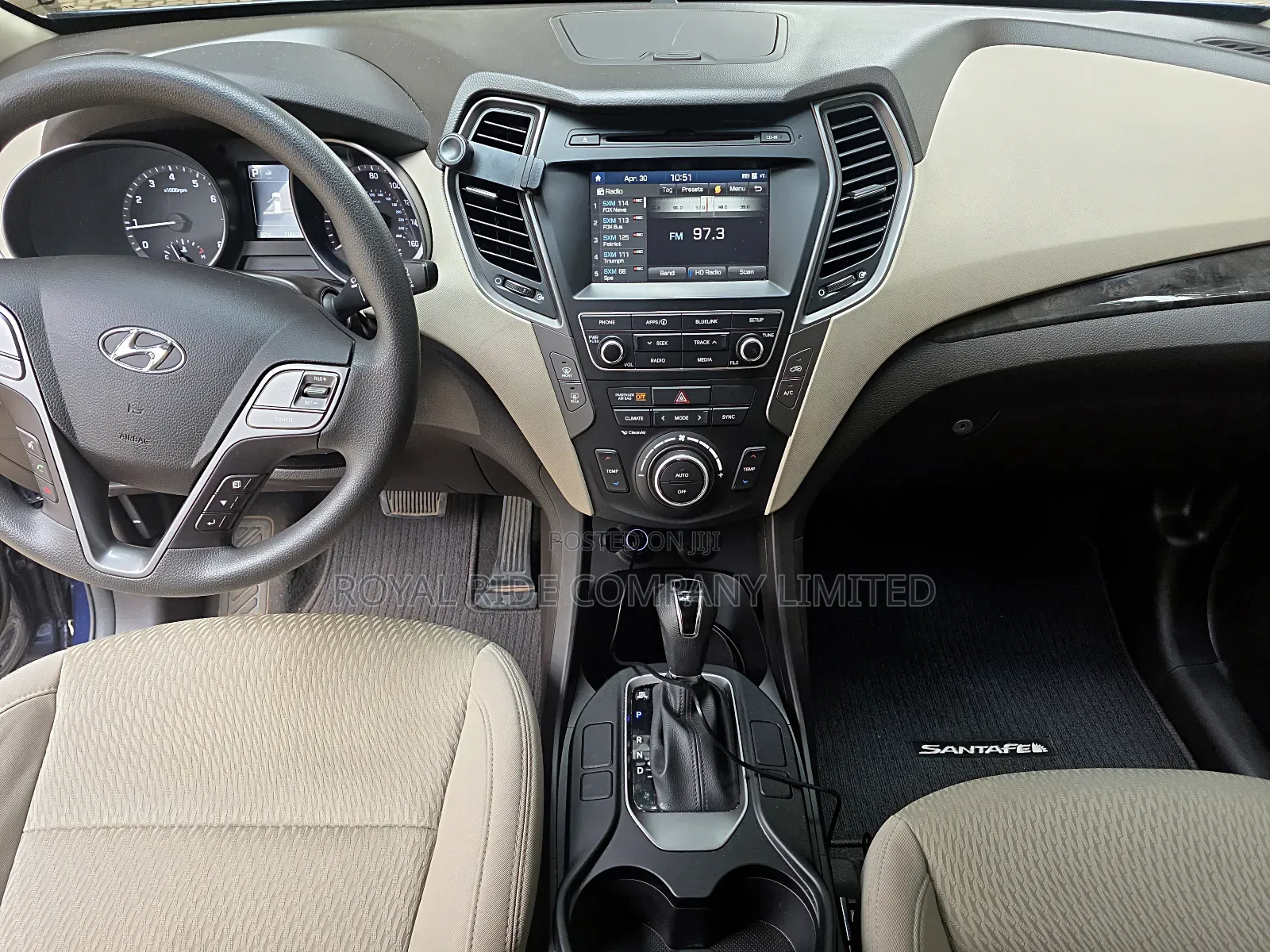 Rent a Car- Hyundai Santa Fe