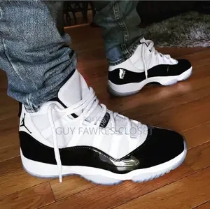 Jordan 11 Retro Black and White