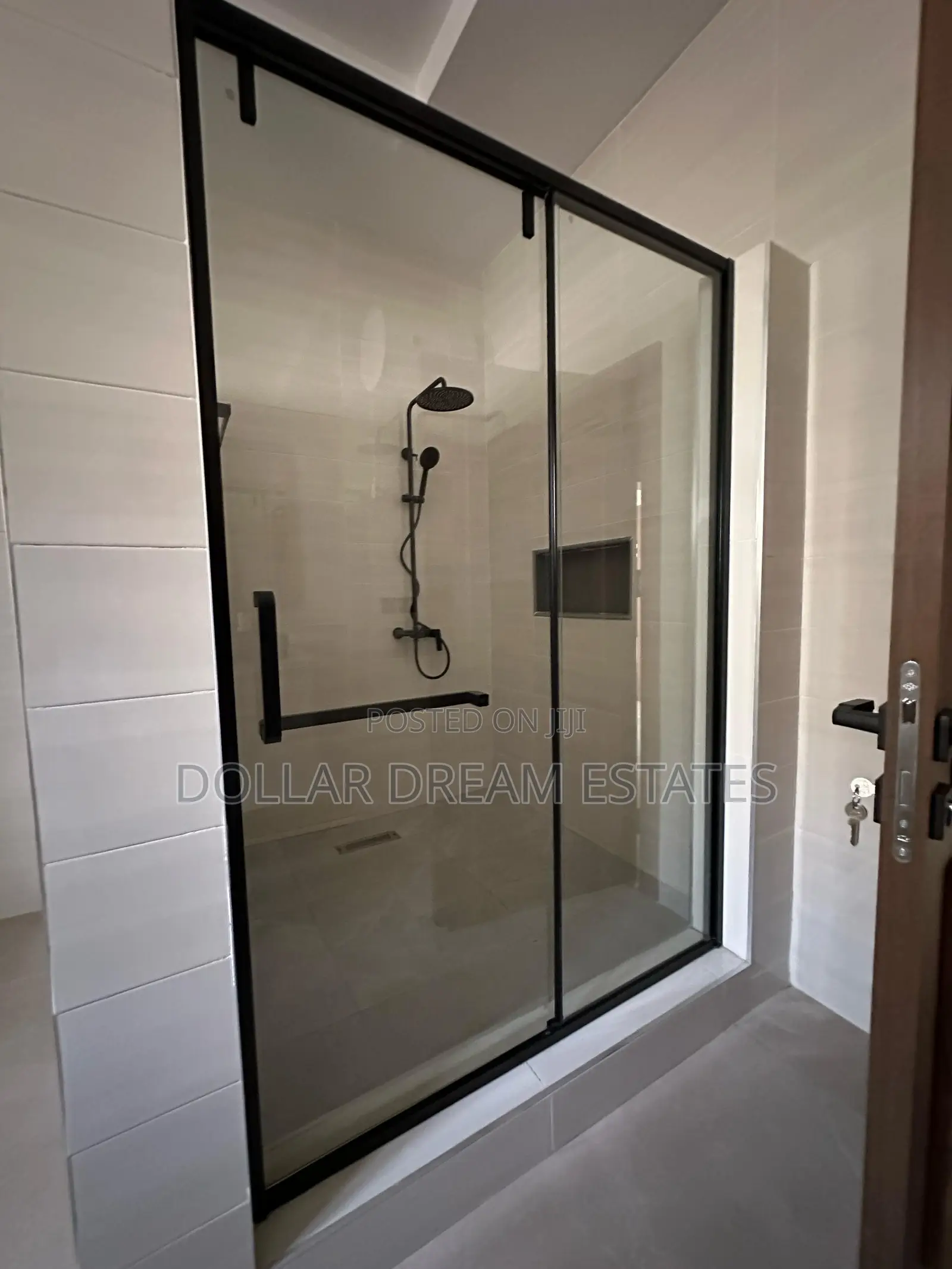 4bdrm House in Airport Residential Area for sale