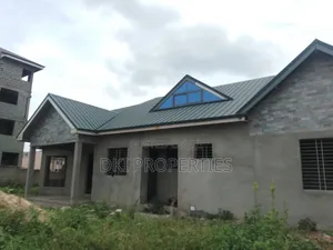 4bdrm House in Dki Properties, Valley View Area for sale