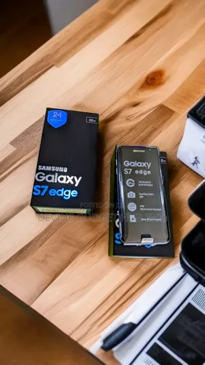 New Samsung Galaxy S7 edge 32 GB Rose Gold
