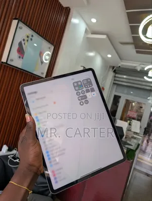 New Apple iPad Pro 12.9 (2022) 2 TB Gray