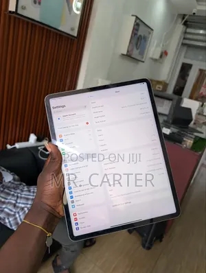 New Apple iPad Pro 12.9 (2022) 2 TB Gray