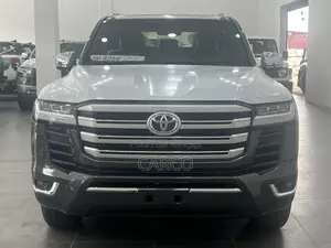 New Toyota Land Cruiser 2024 Gray